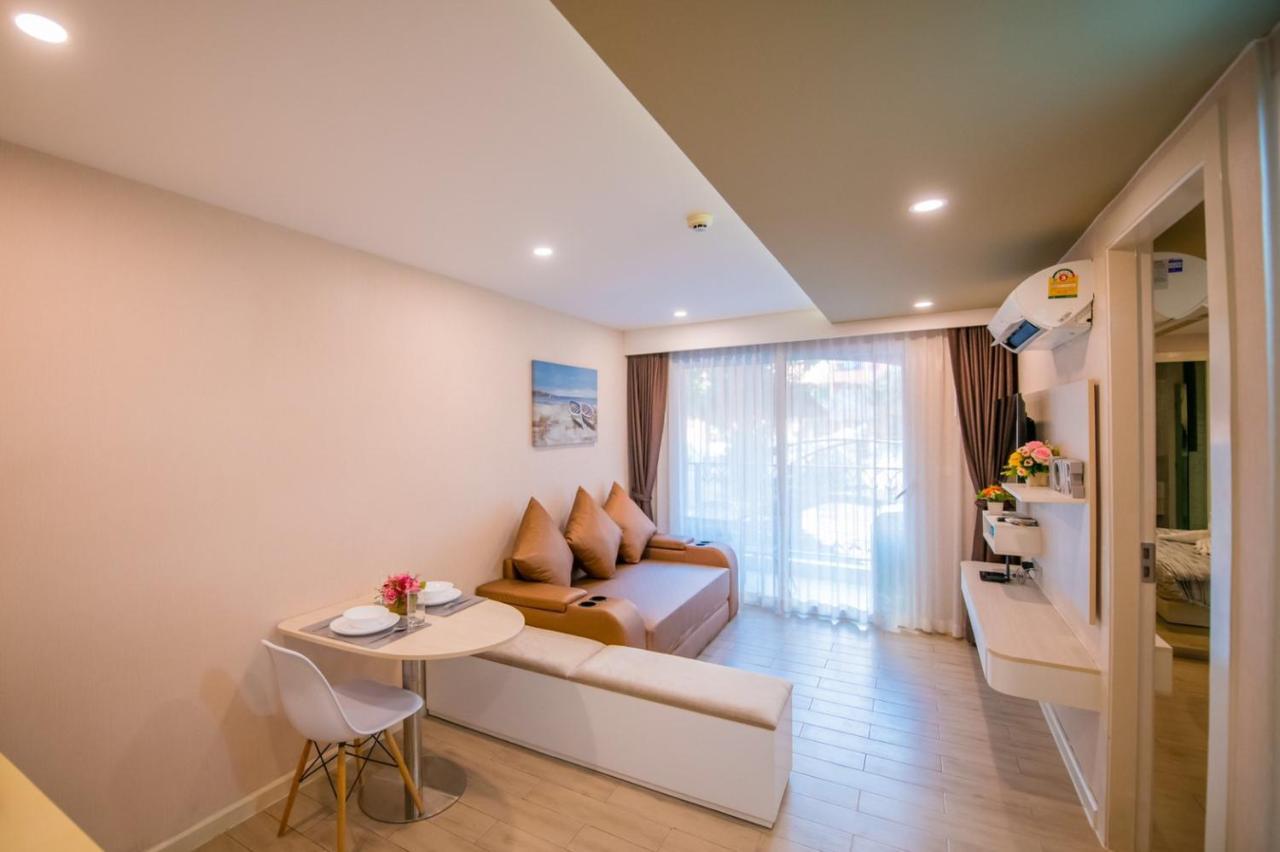 Seven Seas Pattaya Poolside Room ห้องติดสระ Jomtien Beach Buitenkant foto