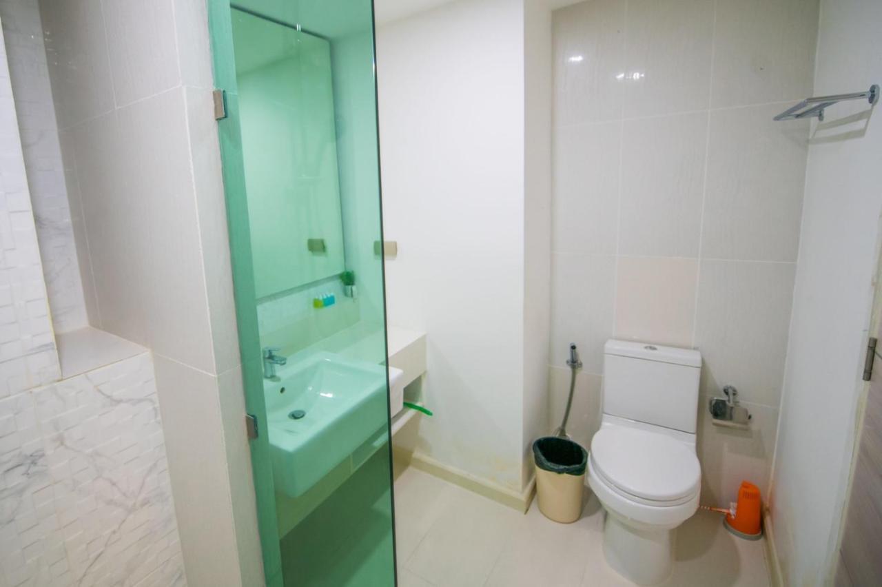 Seven Seas Pattaya Poolside Room ห้องติดสระ Jomtien Beach Buitenkant foto